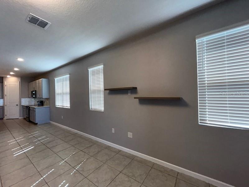 228 HILLCREST DR, DUNDEE, FL — photo 9