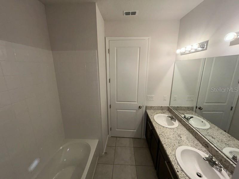 228 HILLCREST DR, DUNDEE, FL — photo 17