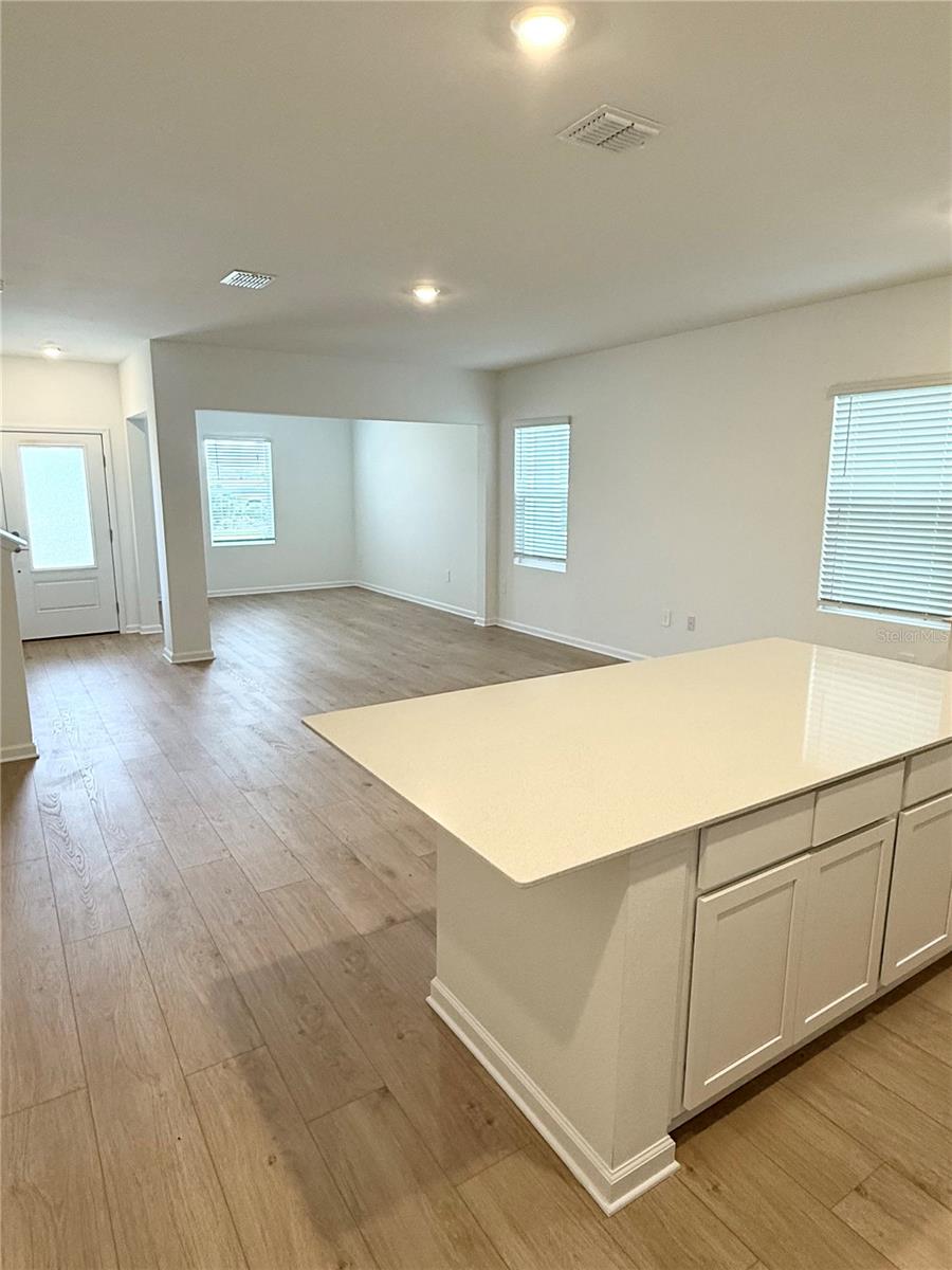 5107 LOYALTY DR, ST CLOUD, FL — photo 2