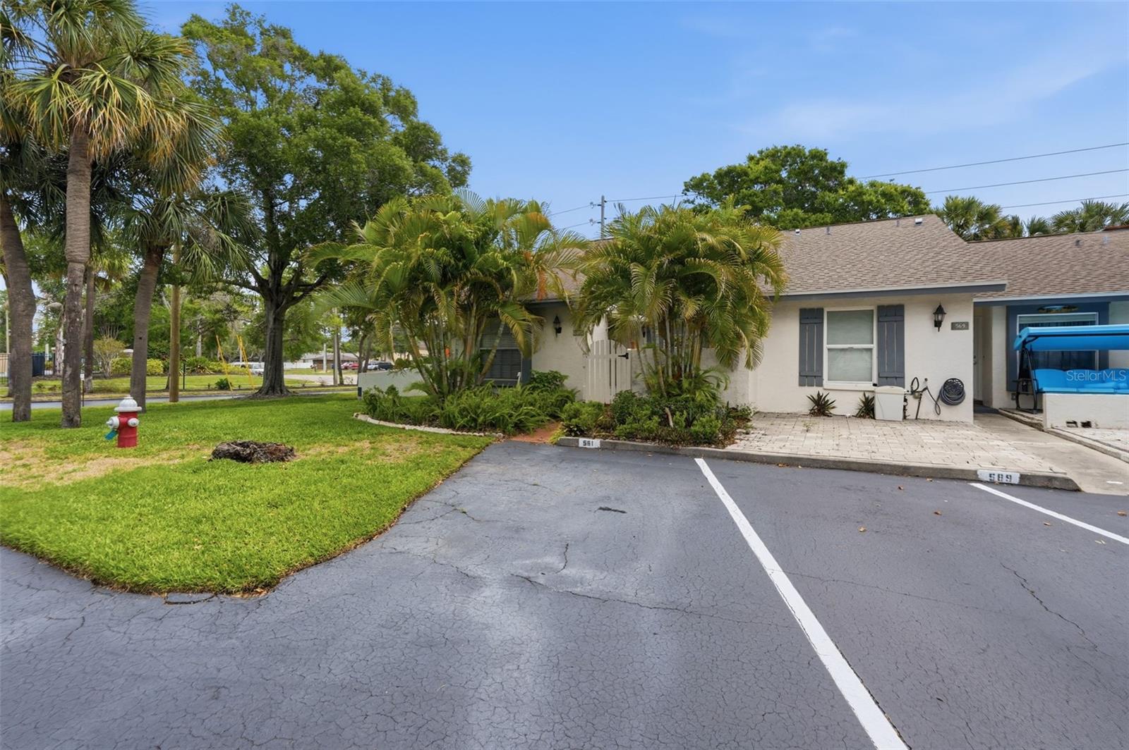 561 LAGUNA VISTA CT, LARGO, FL