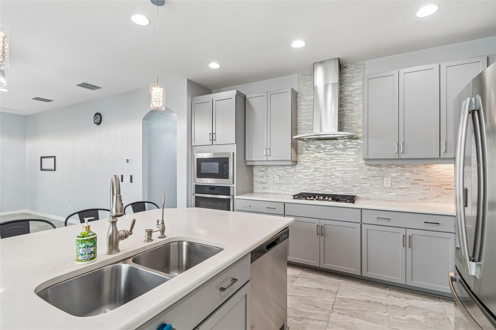 11852 GAVIN LN, ODESSA, FL — photo 11