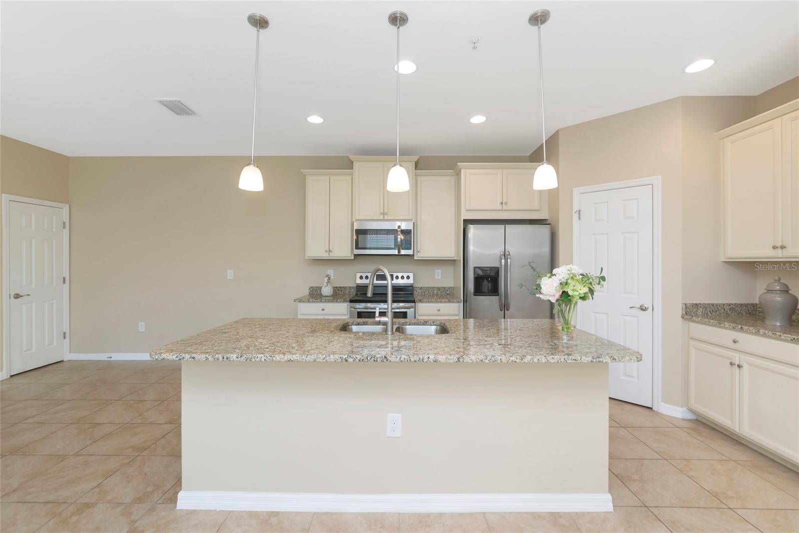 4296 EXPEDITION WAY #104, OSPREY, FL — photo 11