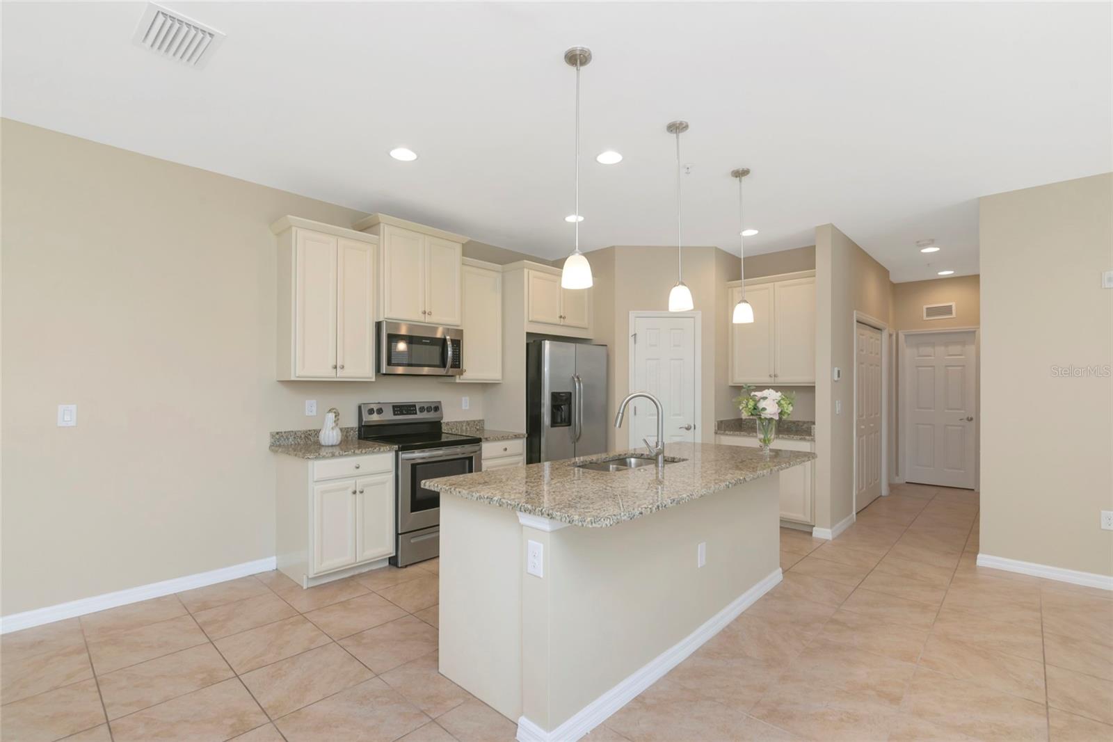 4296 EXPEDITION WAY #104, OSPREY, FL — photo 12