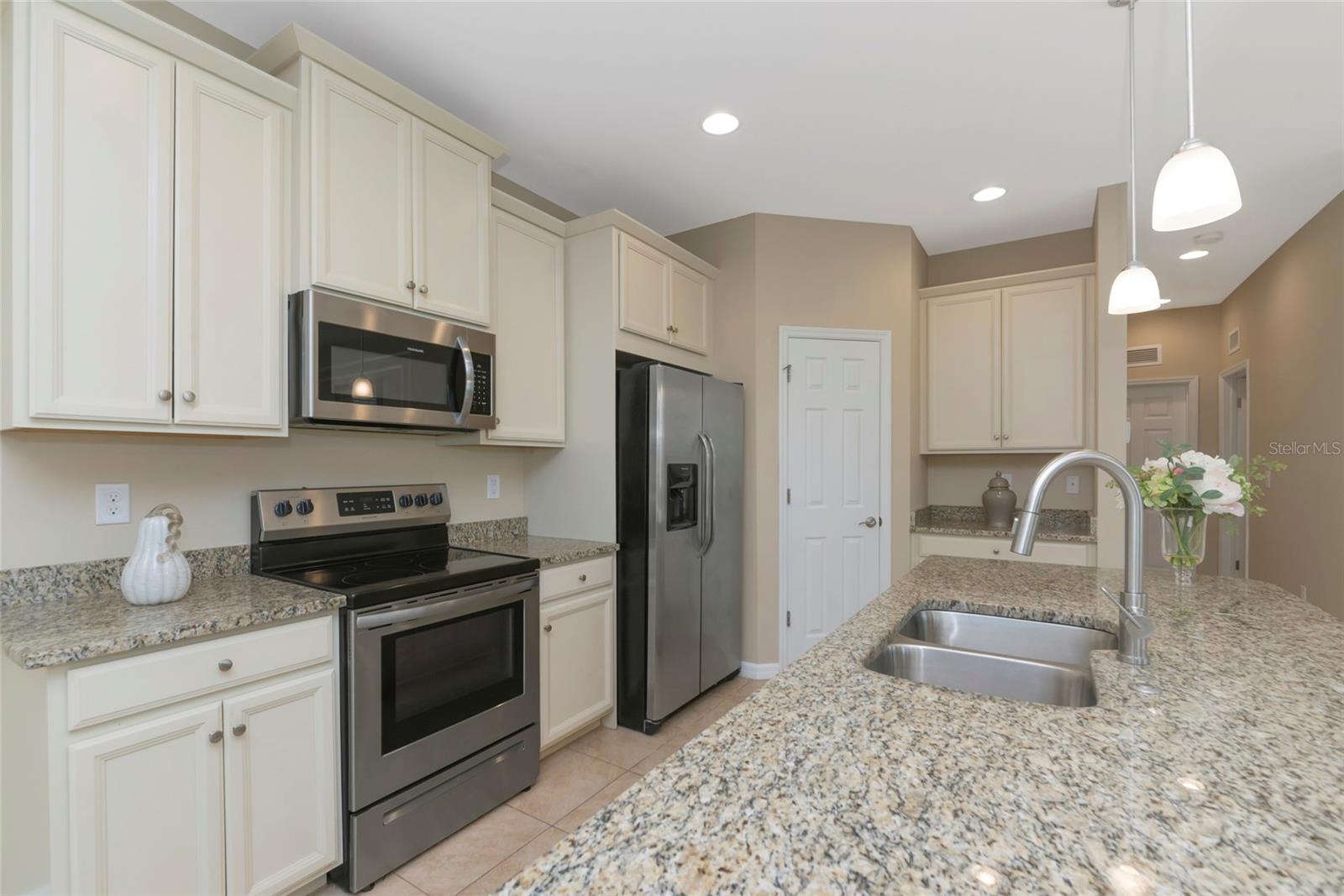 4296 EXPEDITION WAY #104, OSPREY, FL — photo 16