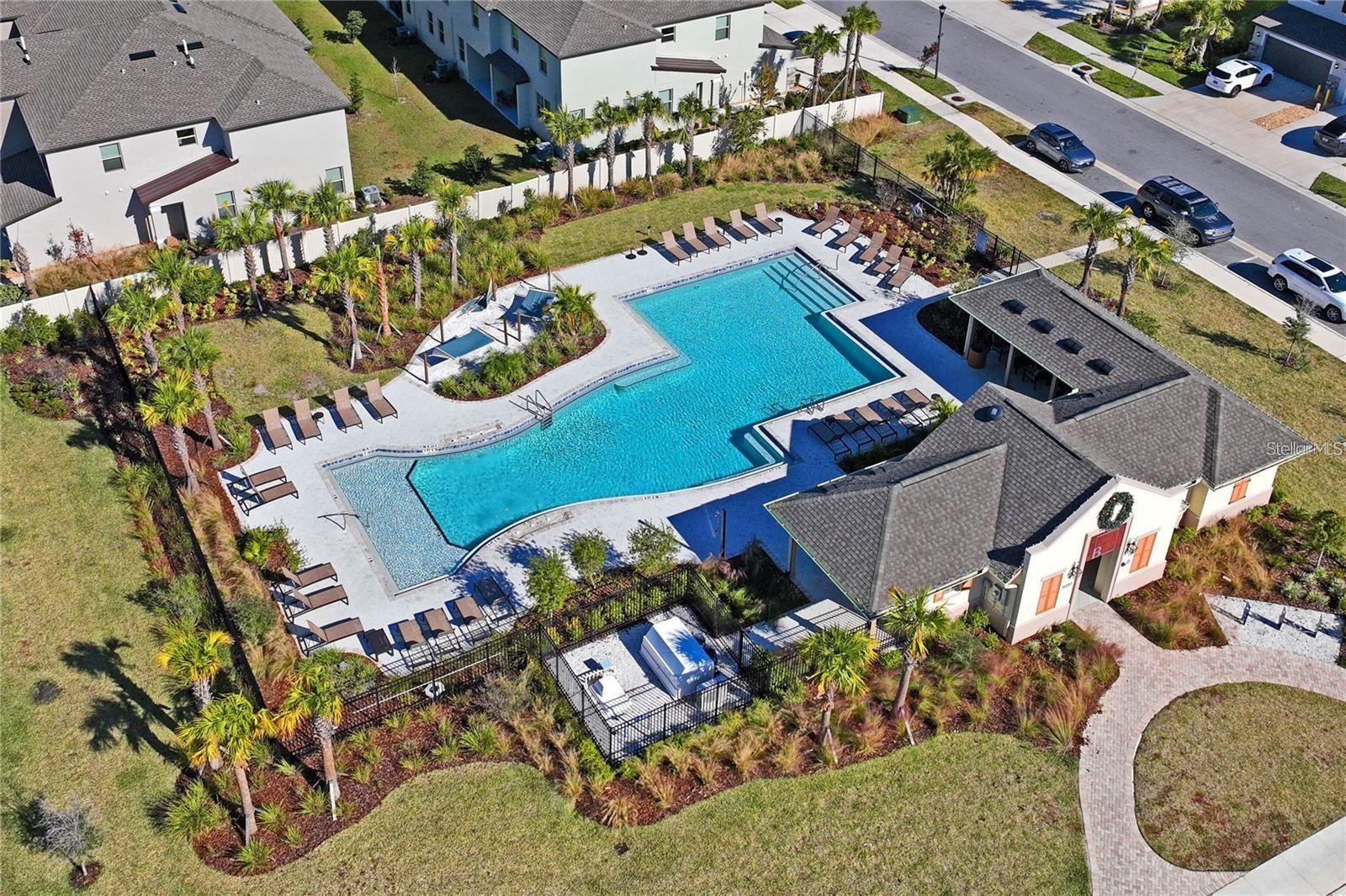 8239 CRESCENT OAKS DR, NEW PORT RICHEY, FL — photo 2