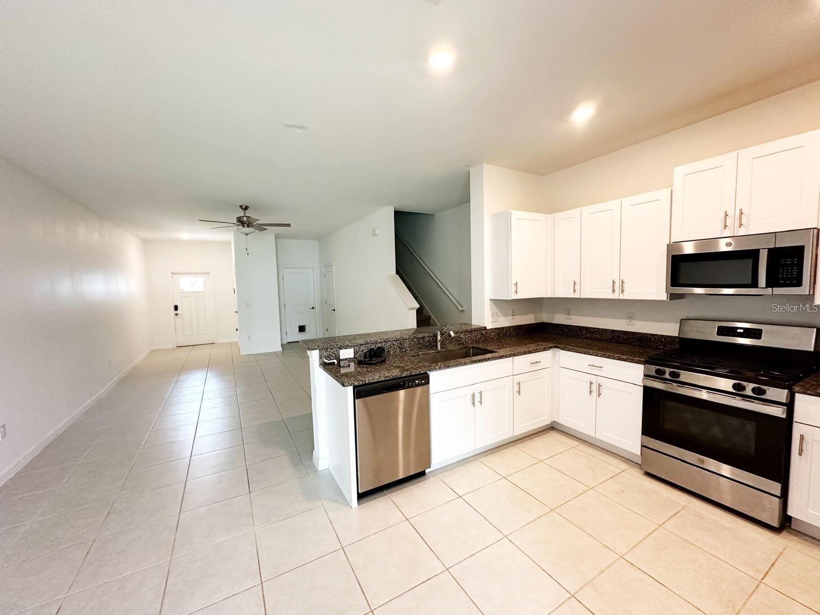 8239 CRESCENT OAKS DR, NEW PORT RICHEY, FL — photo 8