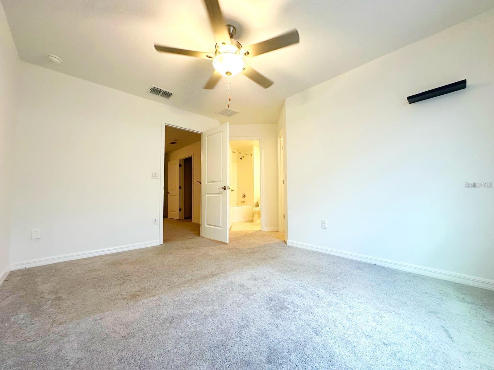 8239 CRESCENT OAKS DR, NEW PORT RICHEY, FL — photo 18
