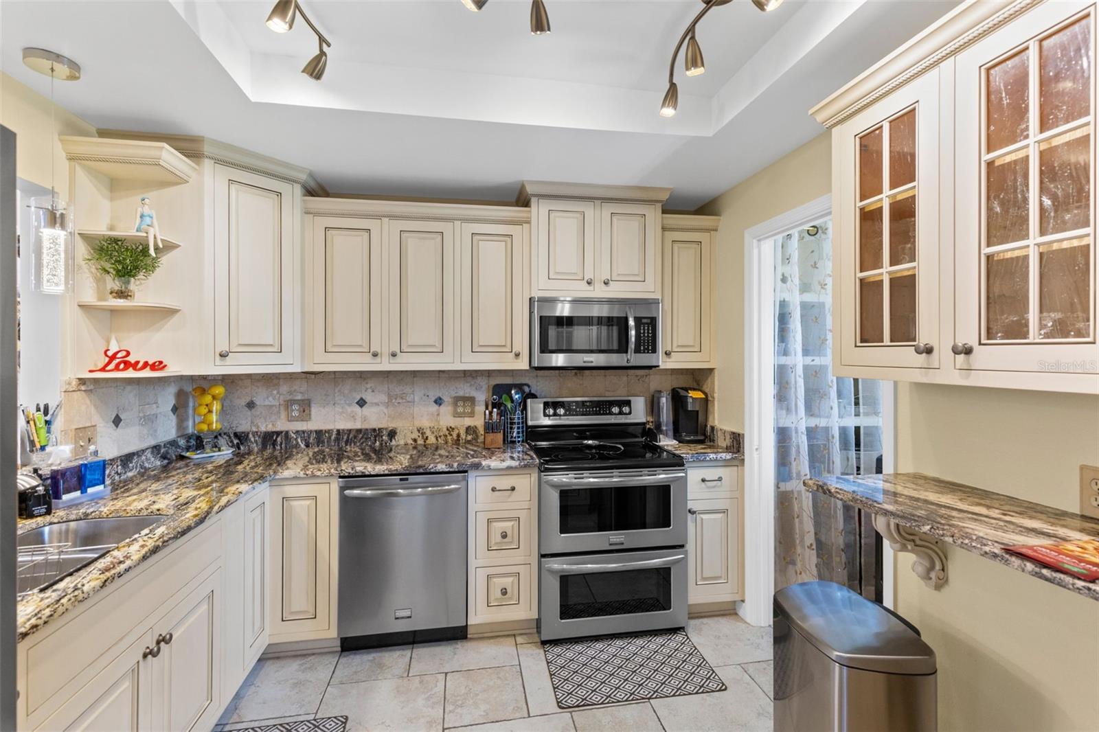 924 VIRGINIA AVE, ST CLOUD, FL — photo 3