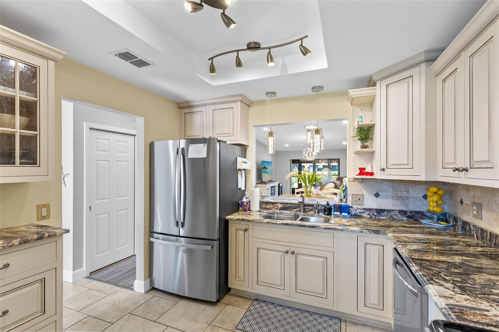 924 VIRGINIA AVE, ST CLOUD, FL — photo 4