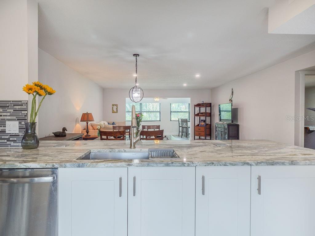 193 PINENEEDLE DR, BRADENTON, FL — photo 9