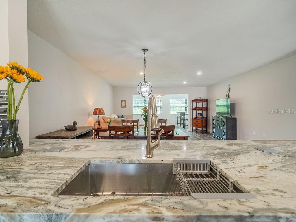 193 PINENEEDLE DR, BRADENTON, FL — photo 10