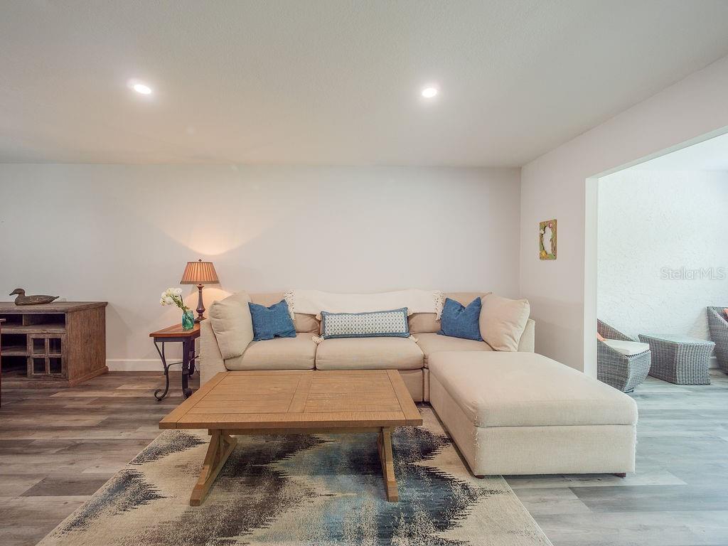 193 PINENEEDLE DR, BRADENTON, FL — photo 16