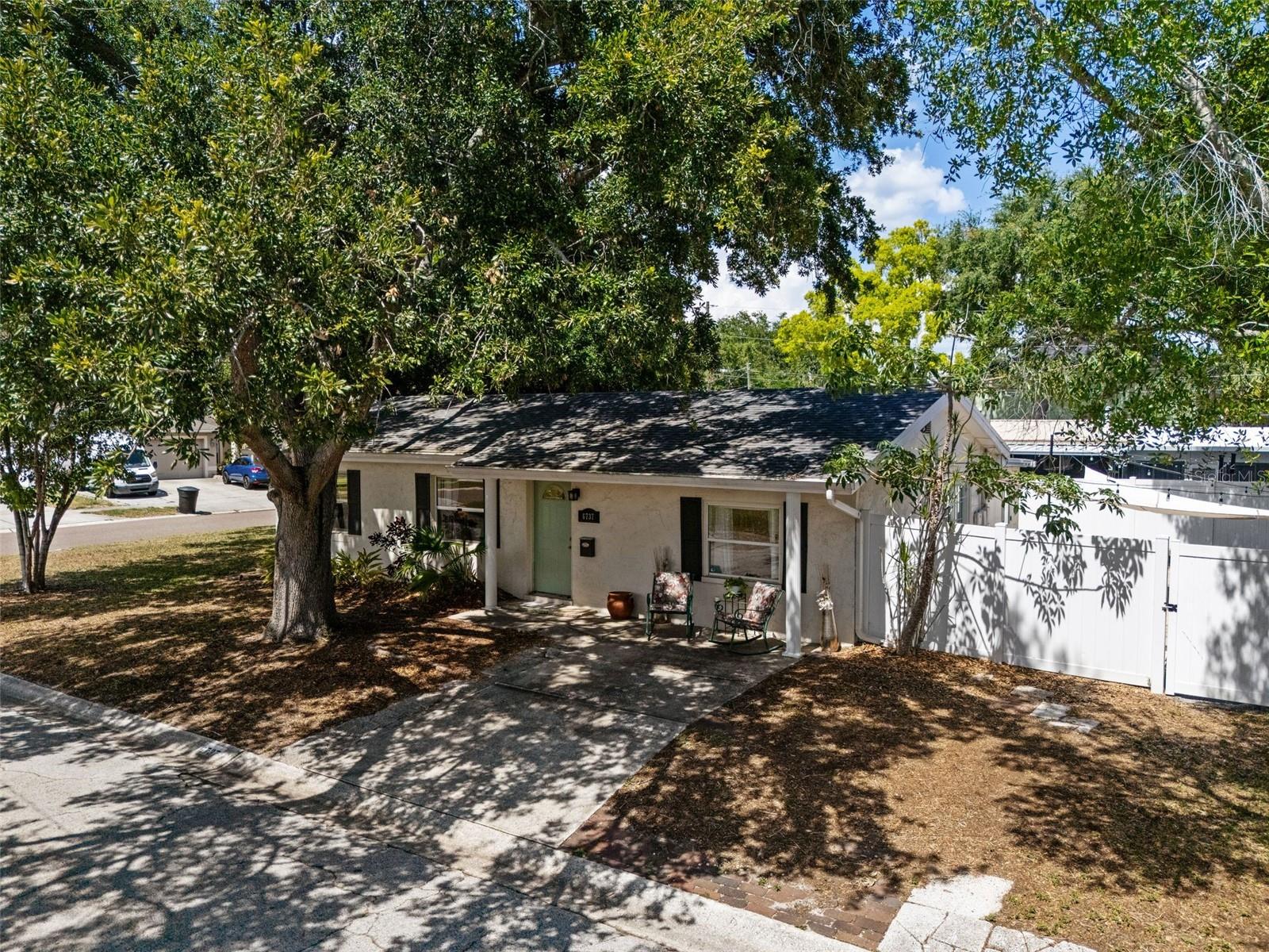 6737 LAUREL ST N, ST PETERSBURG, FL
