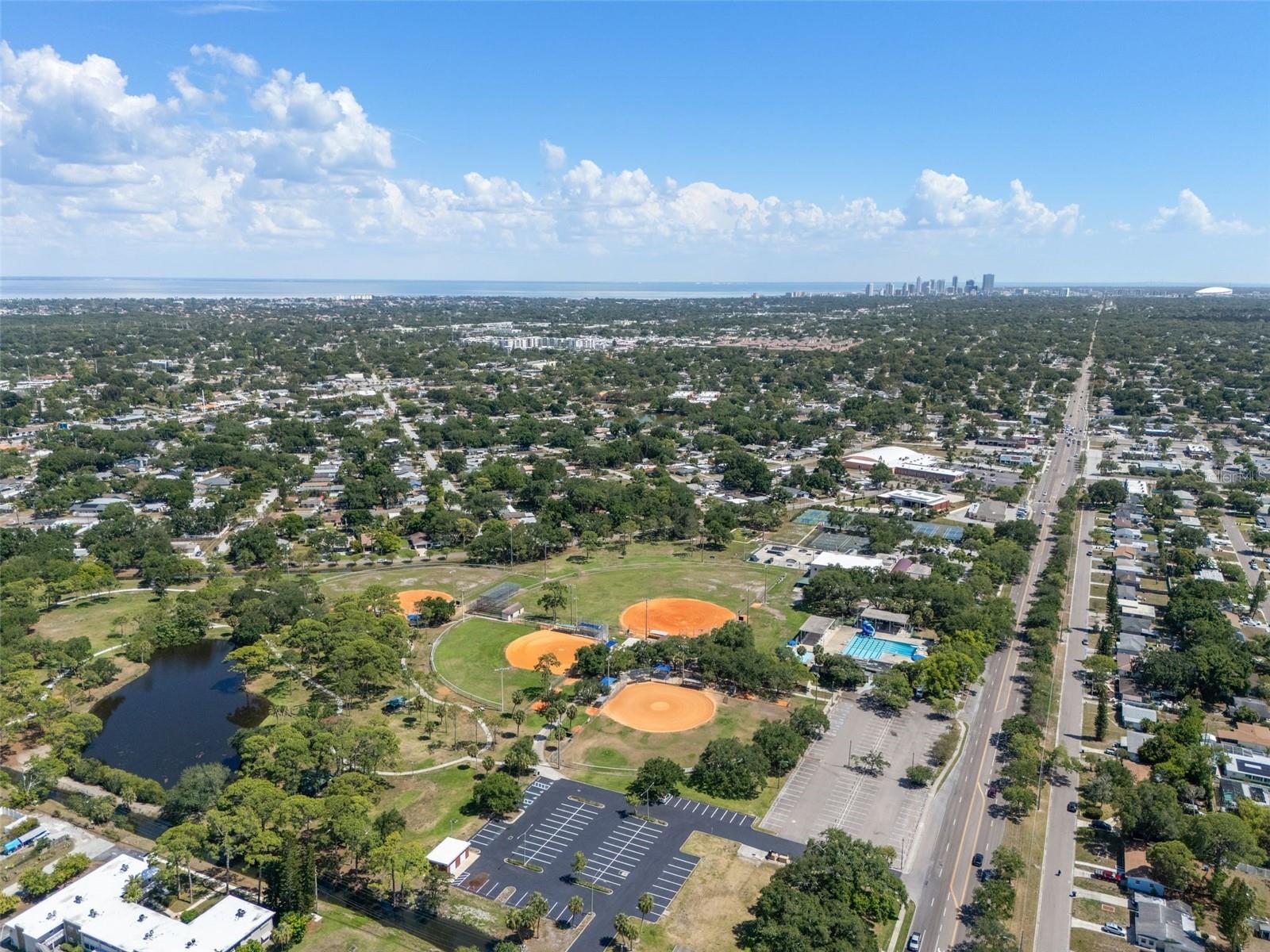 6737 LAUREL ST N, ST PETERSBURG, FL — photo 27