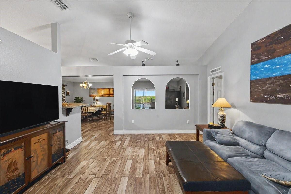 2543 PALMETTO RIDGE CIR, APOPKA, FL — photo 10