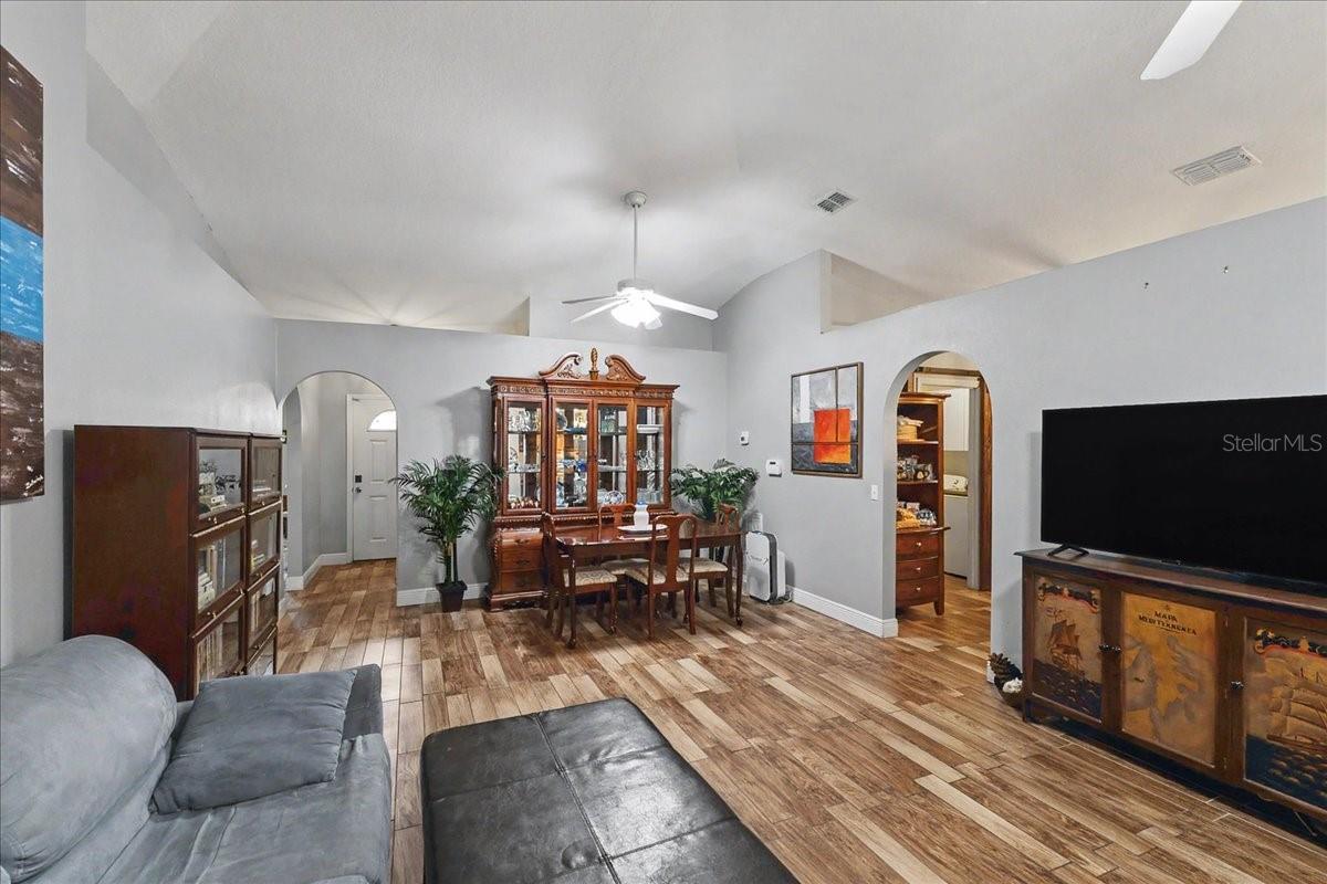 2543 PALMETTO RIDGE CIR, APOPKA, FL — photo 13