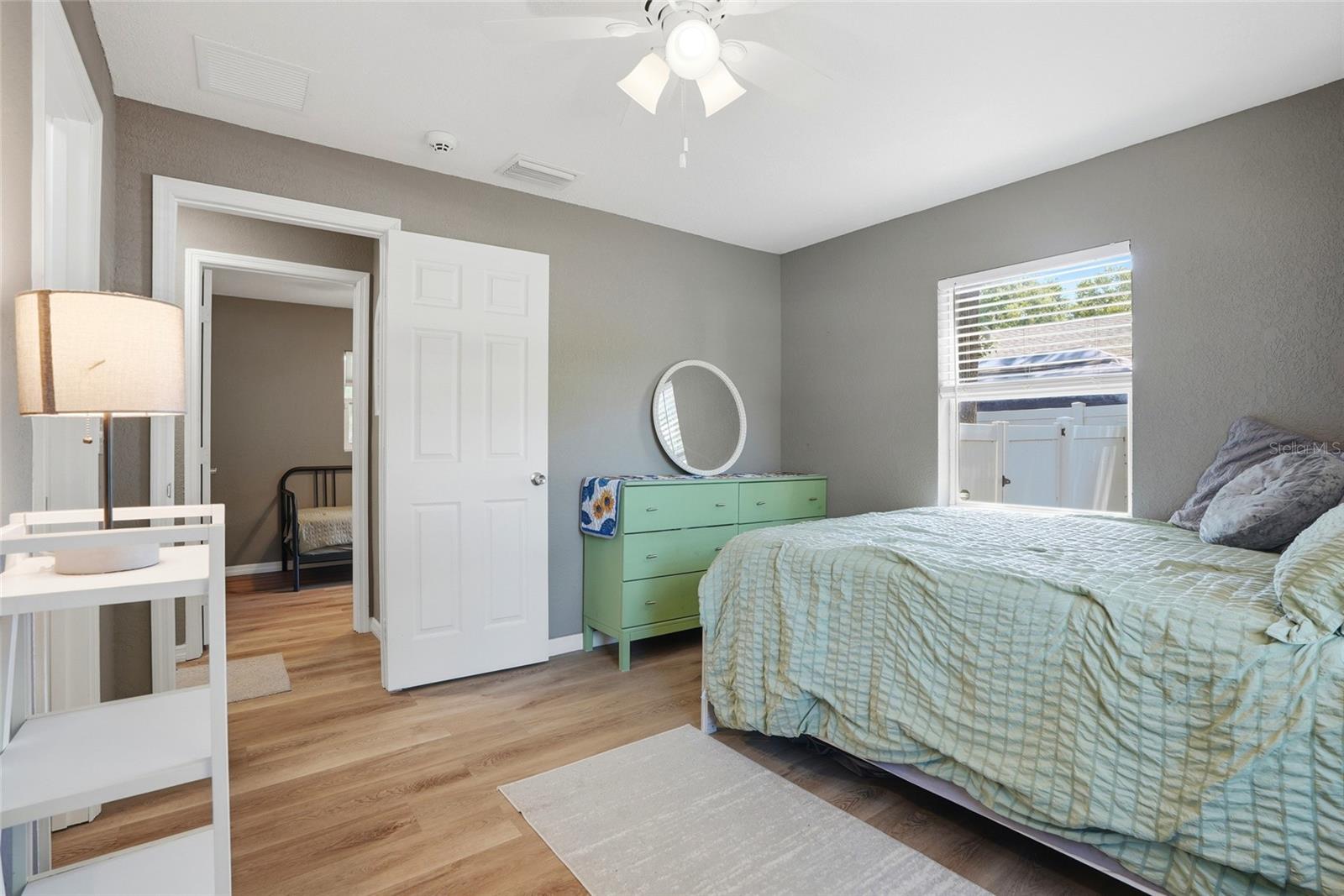 1512 E HANNA AVE, TAMPA, FL — photo 15