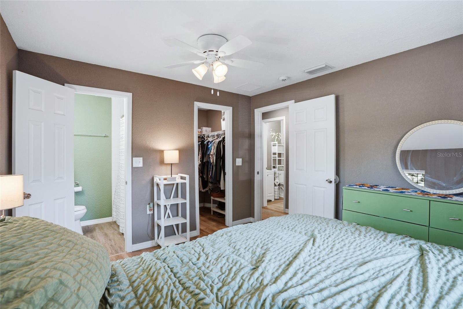 1512 E HANNA AVE, TAMPA, FL — photo 16