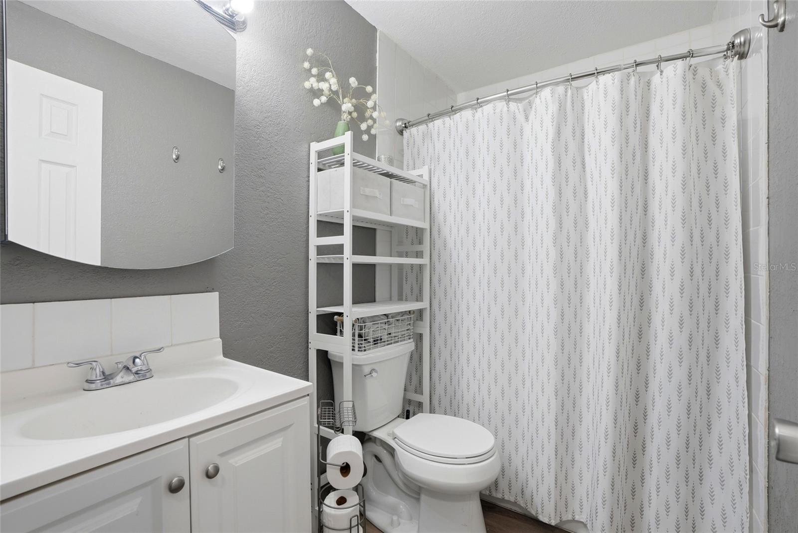 1512 E HANNA AVE, TAMPA, FL — photo 21