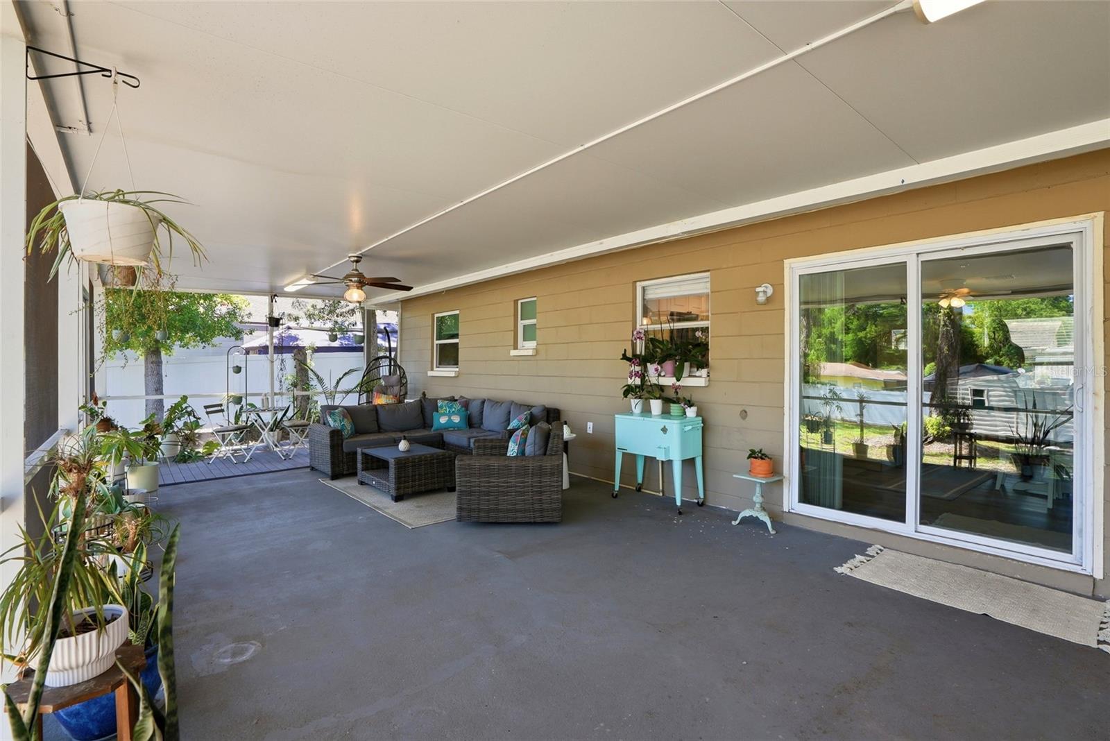 1512 E HANNA AVE, TAMPA, FL — photo 27