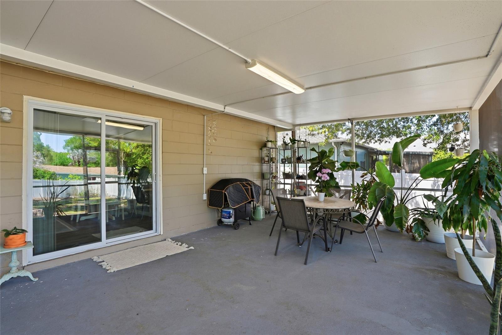1512 E HANNA AVE, TAMPA, FL — photo 28