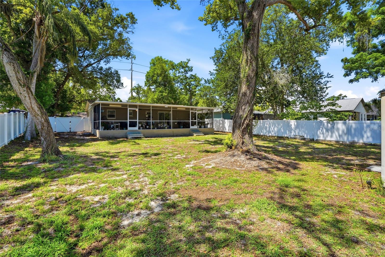 1512 E HANNA AVE, TAMPA, FL — photo 35
