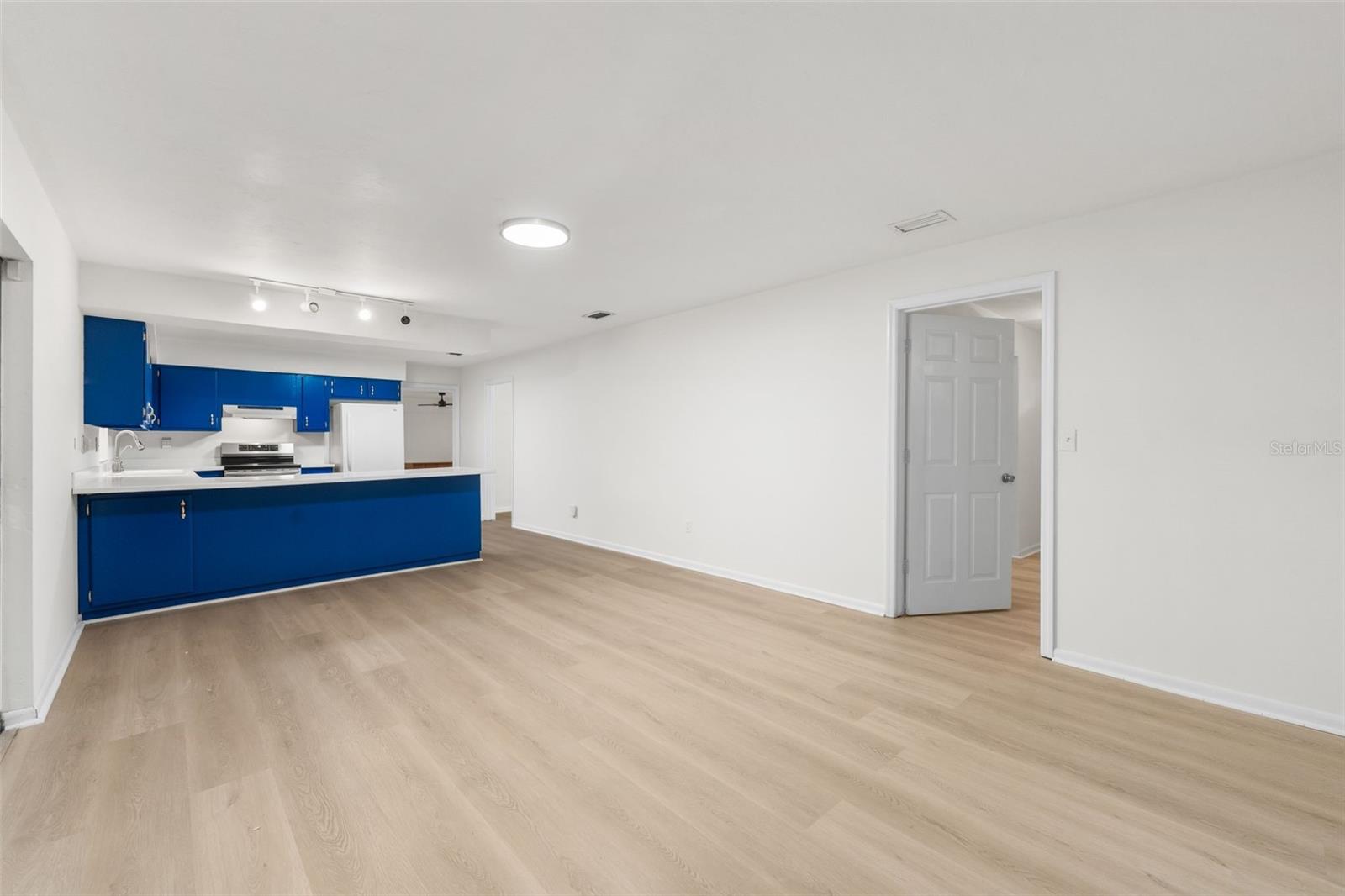 4825 SW 19TH ST, GAINESVILLE, FL — photo 7