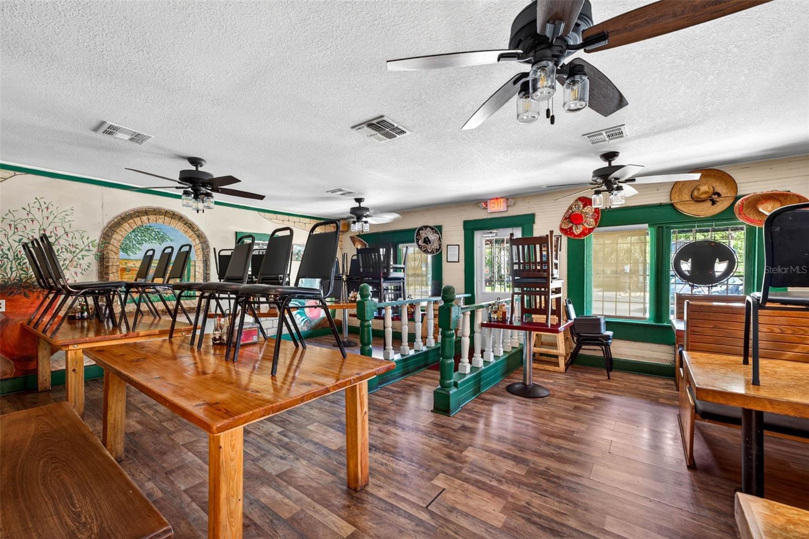 32750 PENNSYLVANIA AVE, SAN ANTONIO, FL — photo 11
