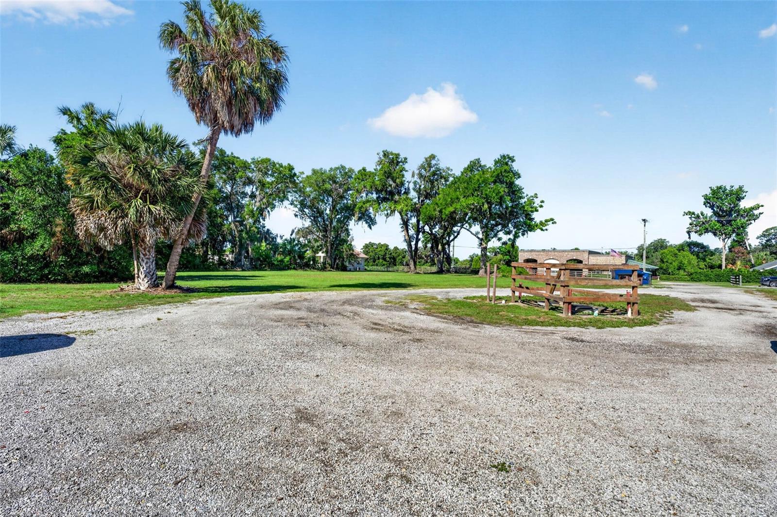 32750 PENNSYLVANIA AVE, SAN ANTONIO, FL — photo 13