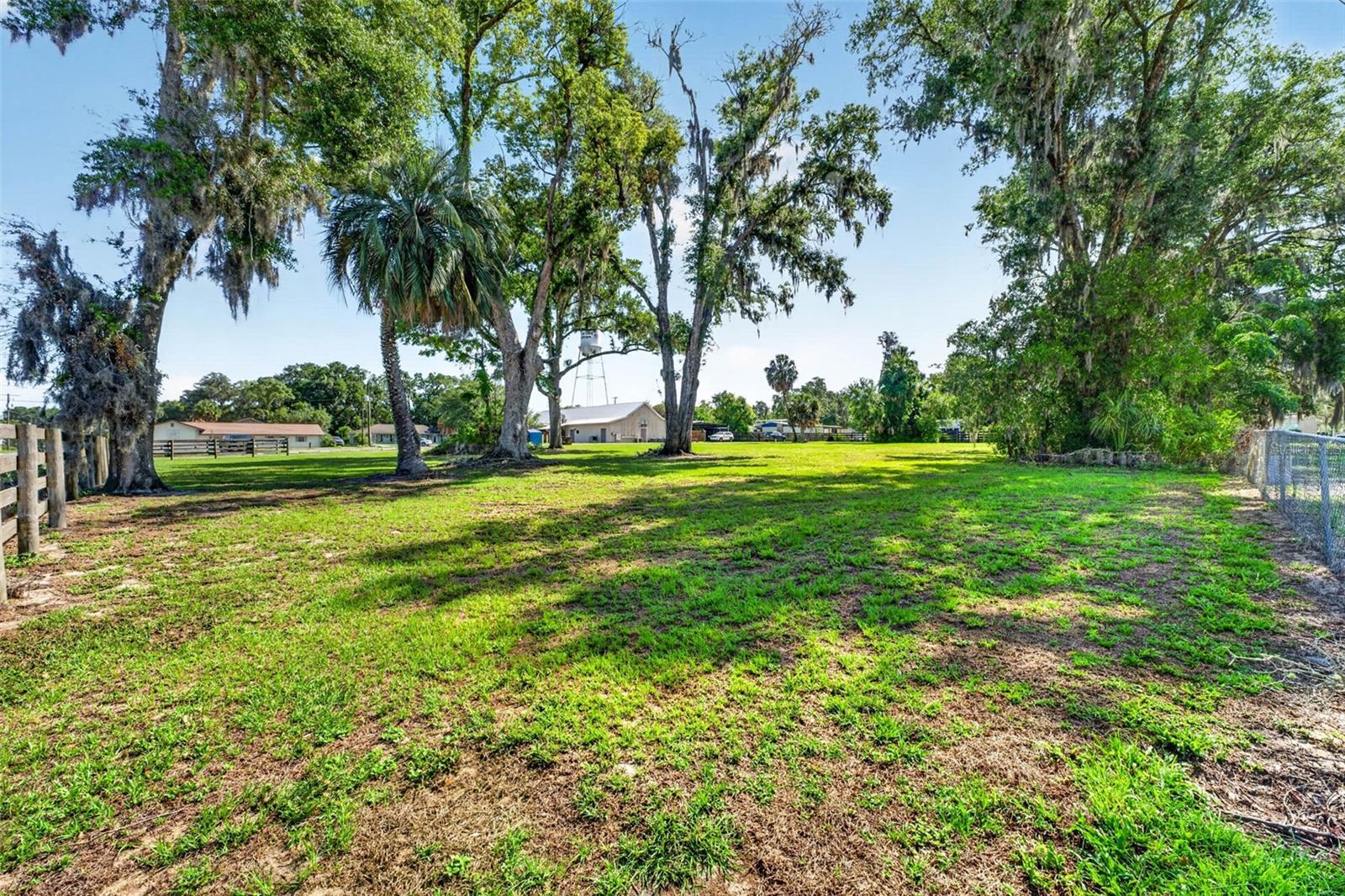 32750 PENNSYLVANIA AVE, SAN ANTONIO, FL — photo 17