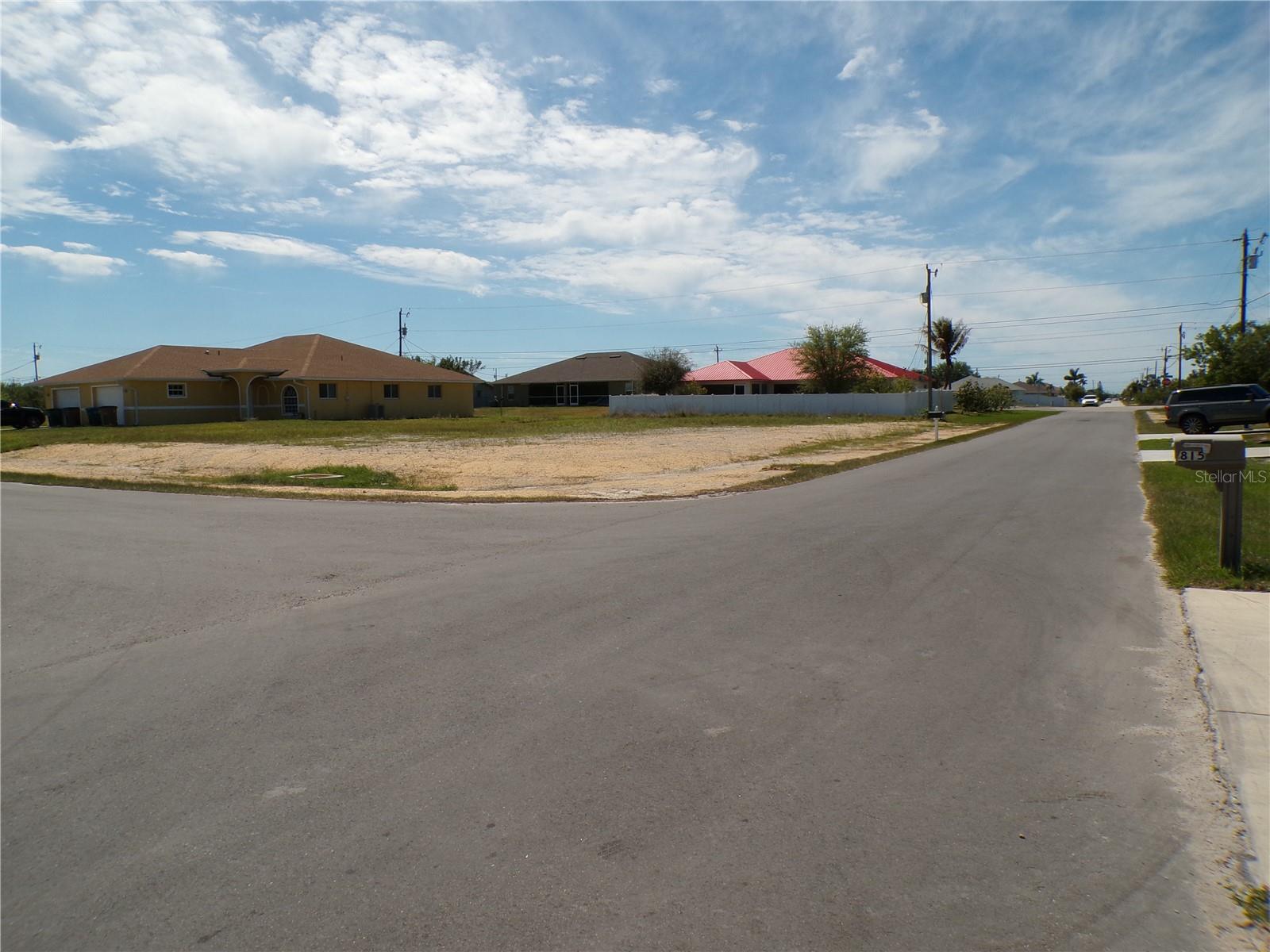 1910 NE 8TH PL, CAPE CORAL, FL — photo 5