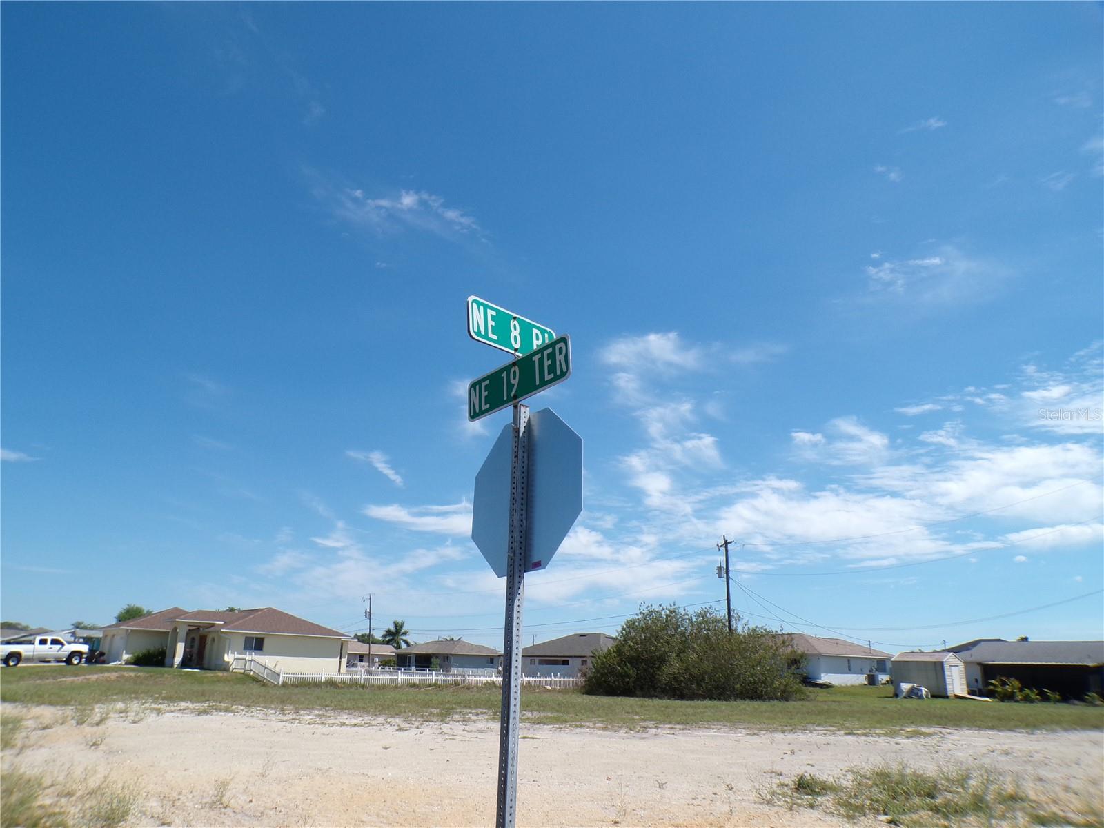 1910 NE 8TH PL, CAPE CORAL, FL — photo 14