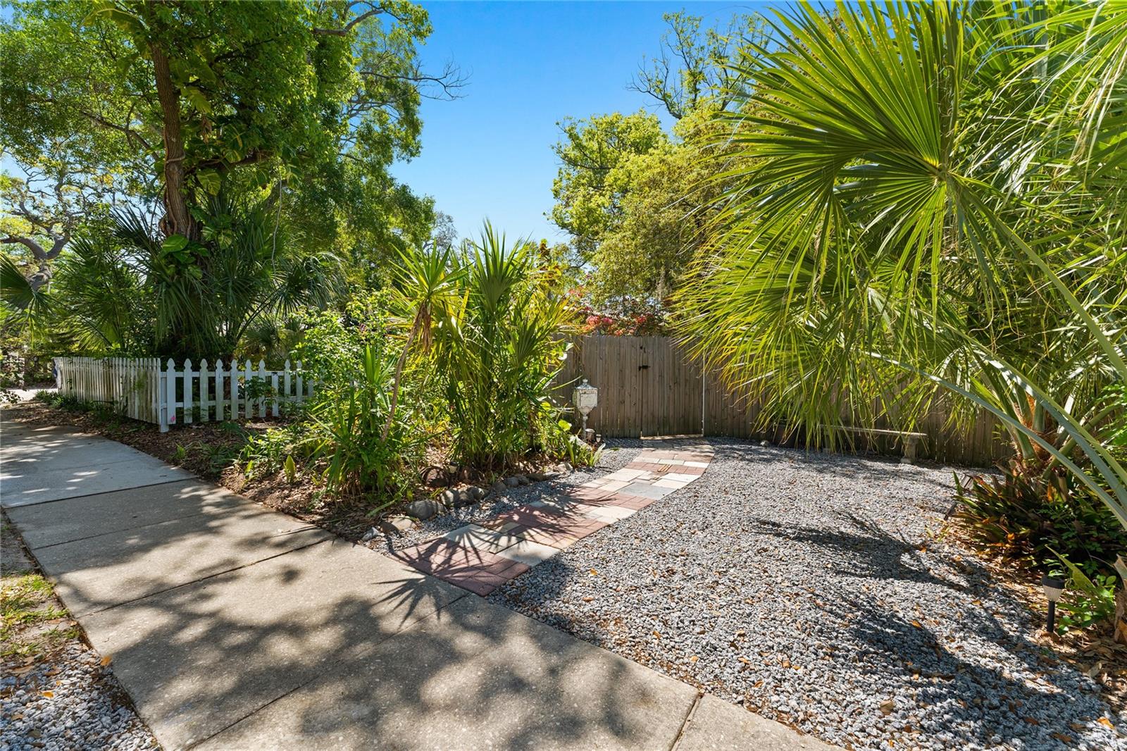 515 CRYSTAL BEACH AVE, CRYSTAL BEACH, FL — photo 46