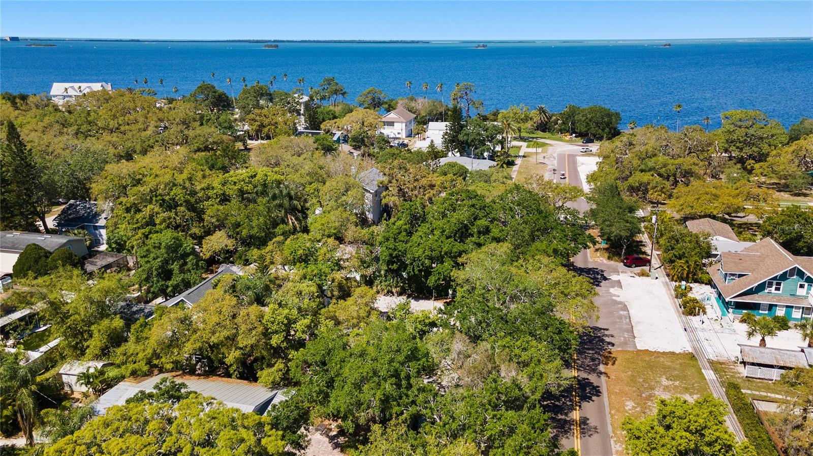 515 CRYSTAL BEACH AVE, CRYSTAL BEACH, FL — photo 47