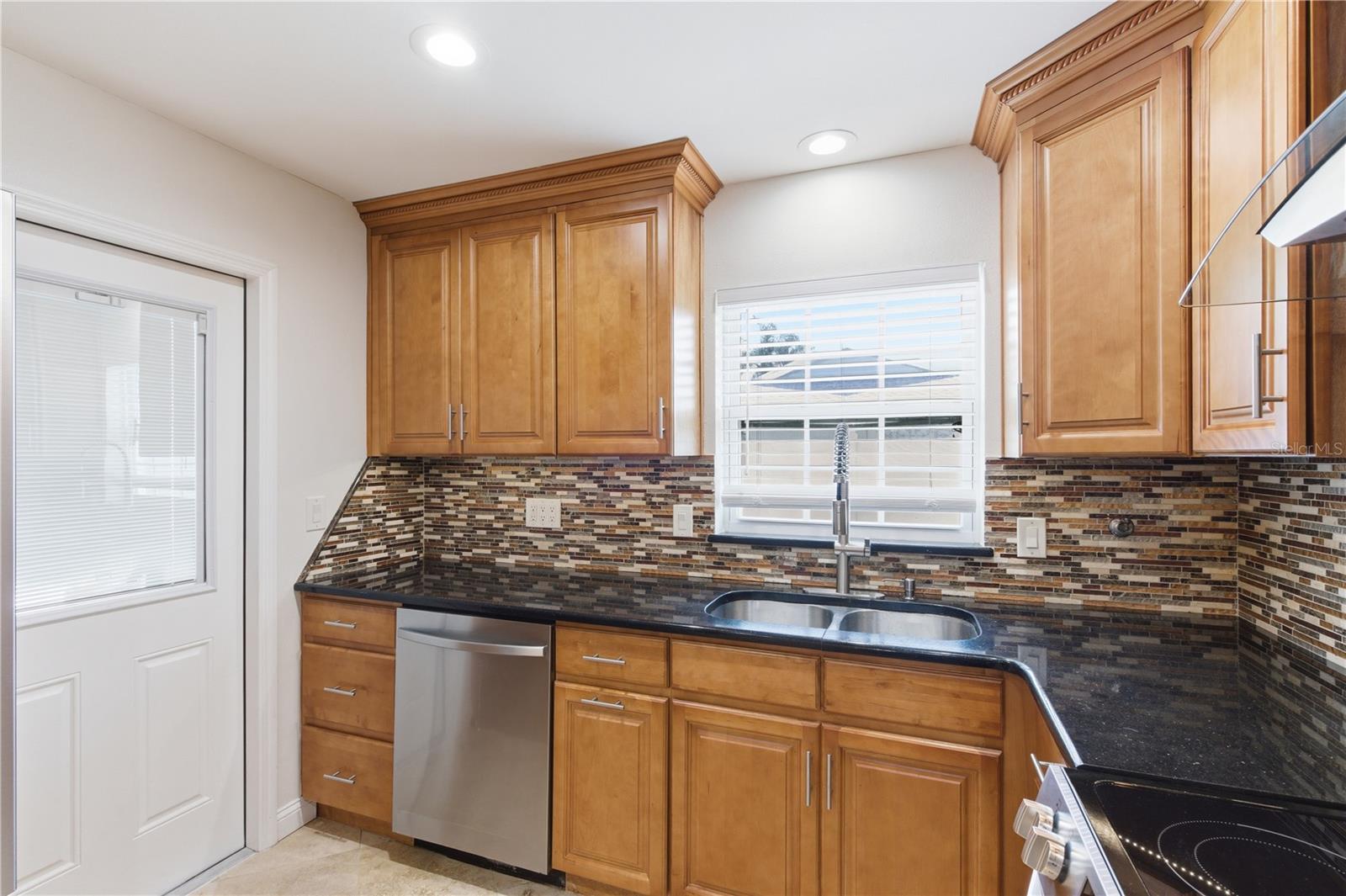 1656 WEBB DR, CLEARWATER, FL — photo 11
