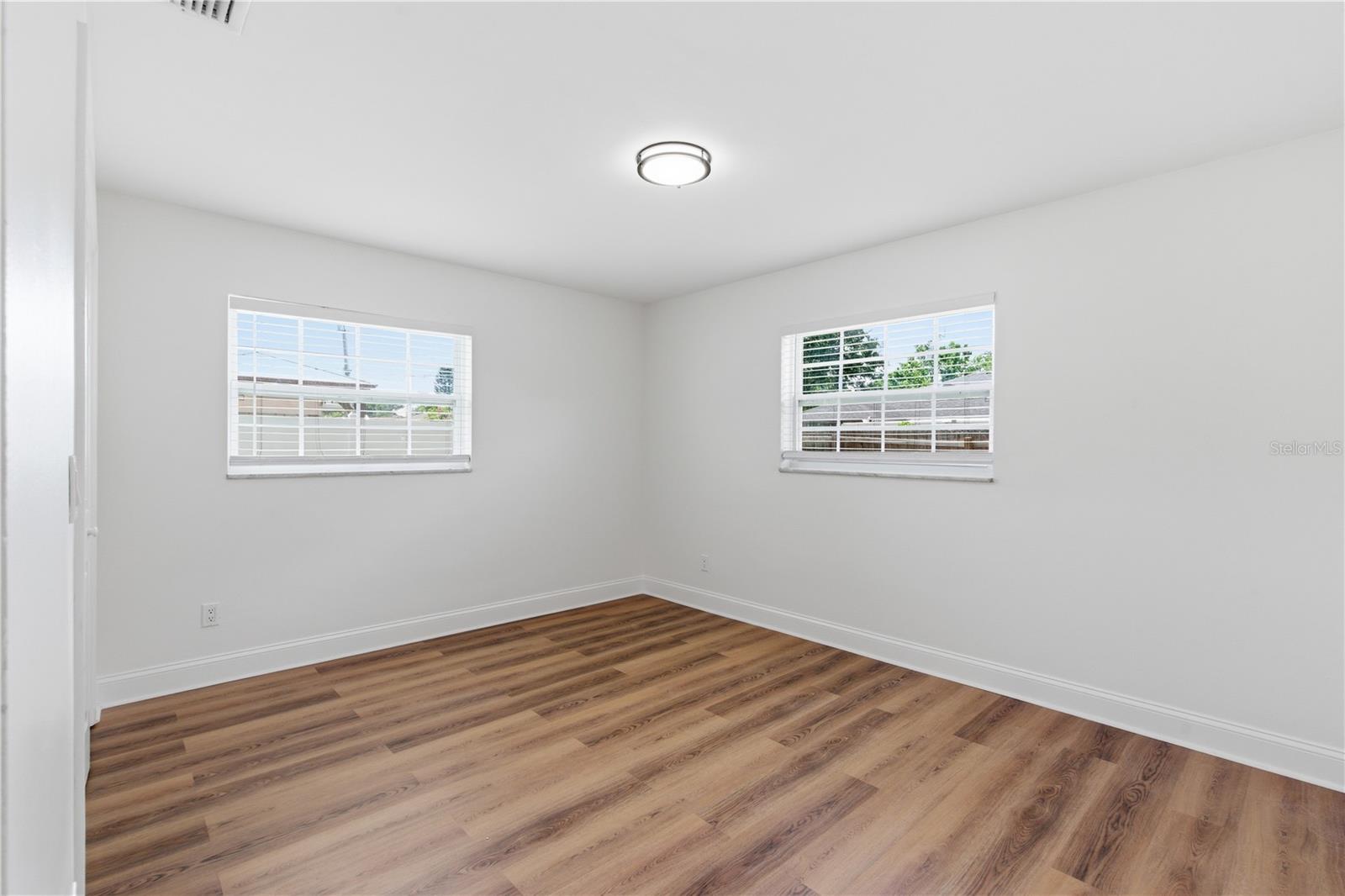 1656 WEBB DR, CLEARWATER, FL — photo 29