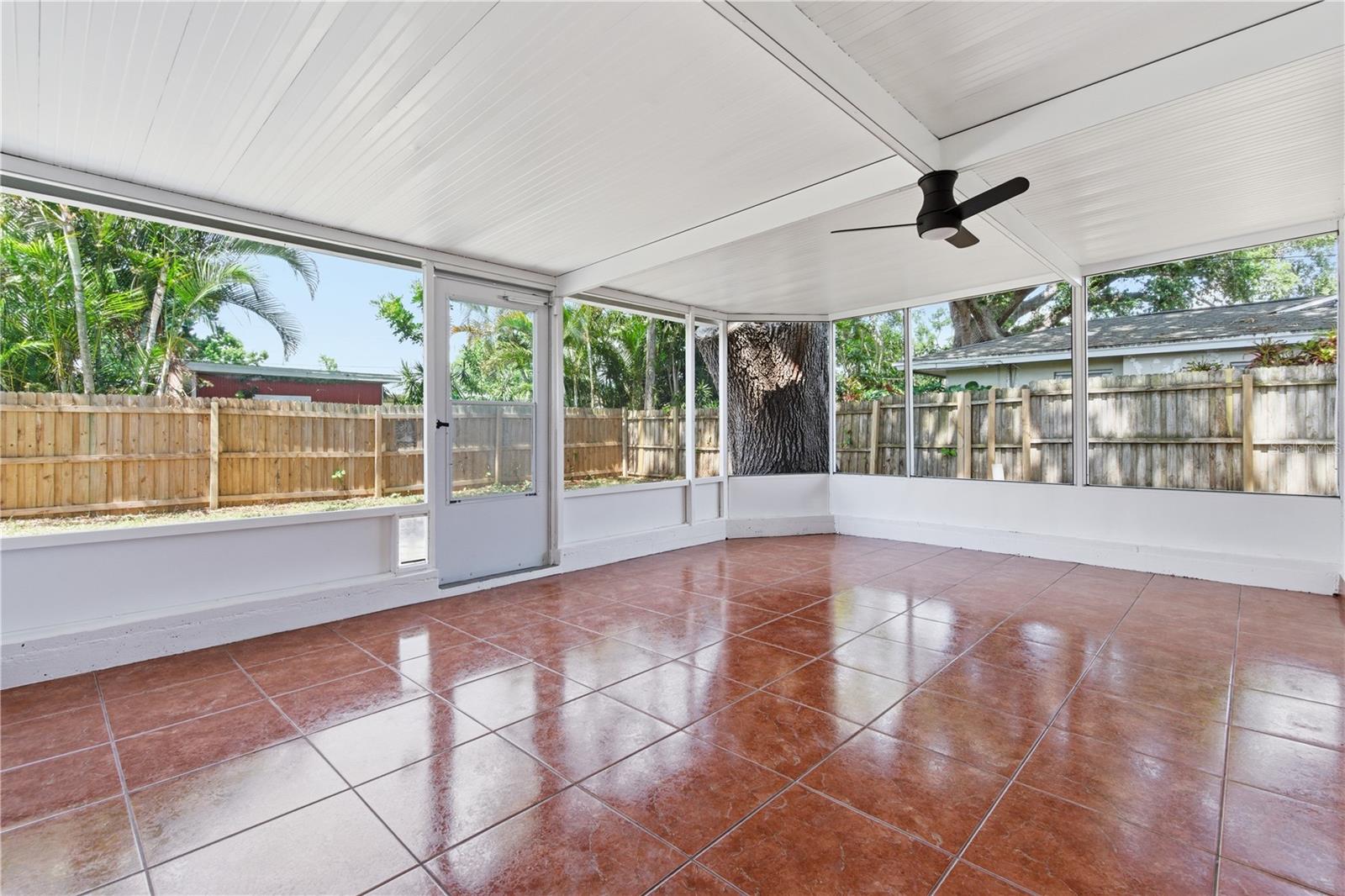 1656 WEBB DR, CLEARWATER, FL — photo 34