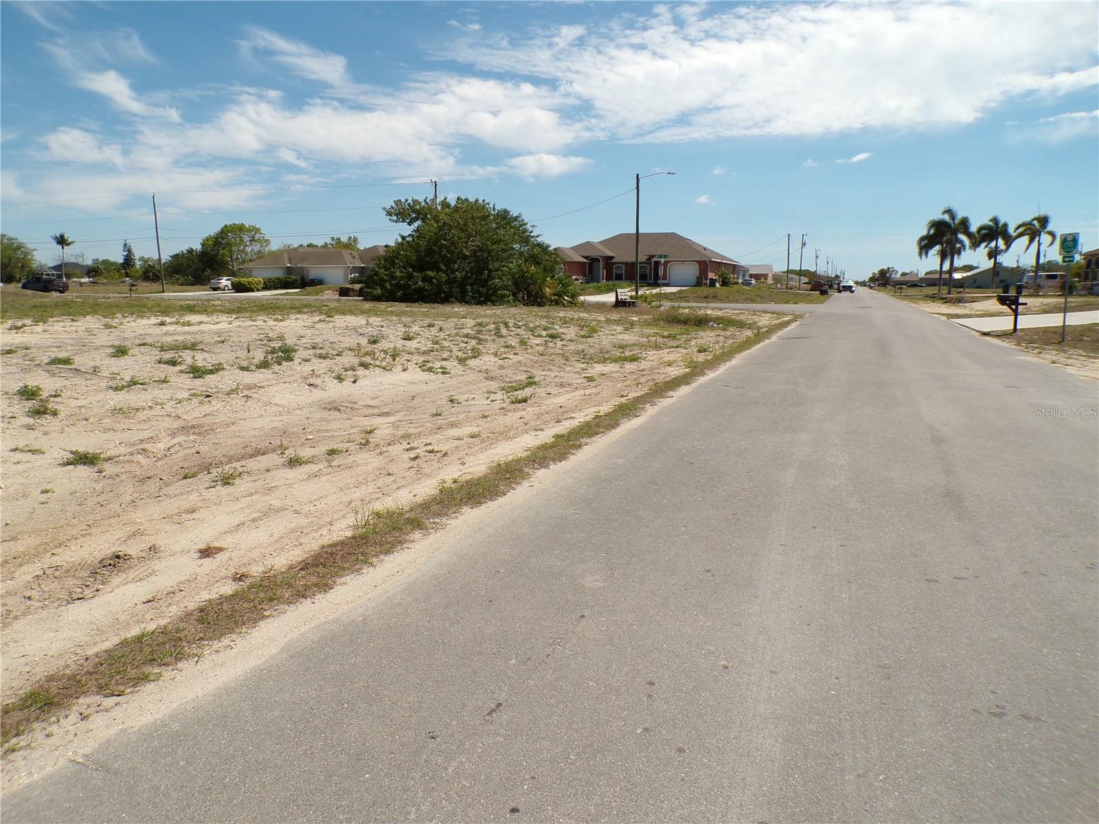 821 NE 15TH LN, CAPE CORAL, FL — photo 10