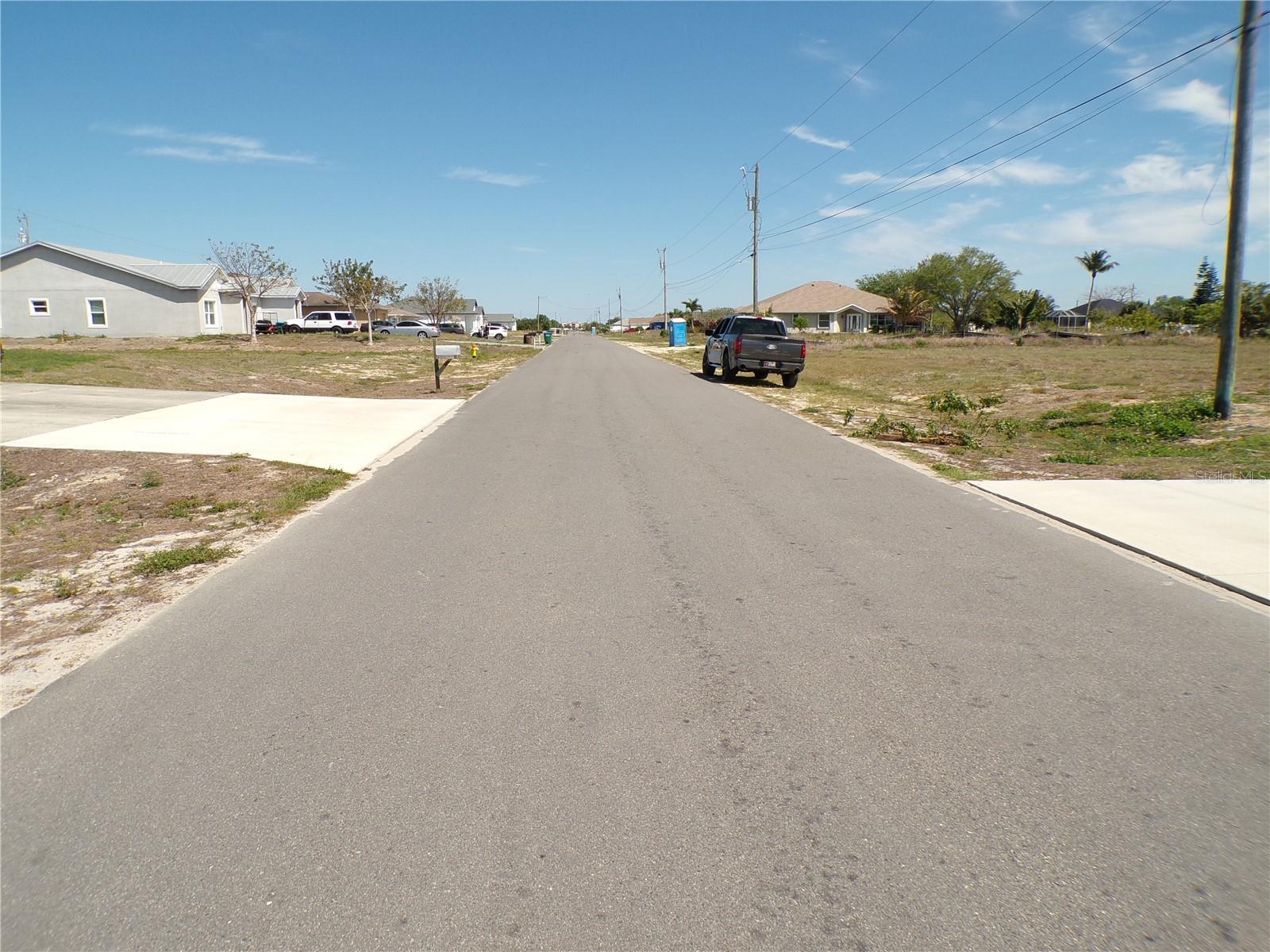 821 NE 15TH LN, CAPE CORAL, FL — photo 22
