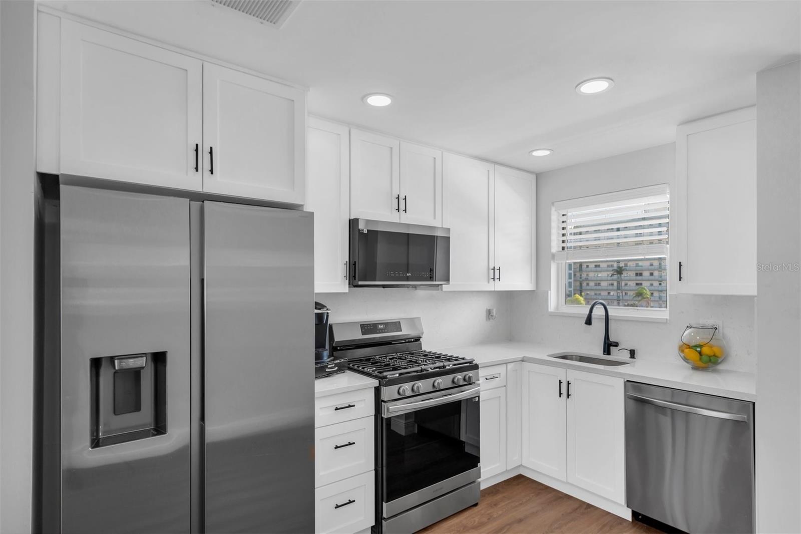 6025 SHORE BLVD S #405, GULFPORT, FL — photo 12