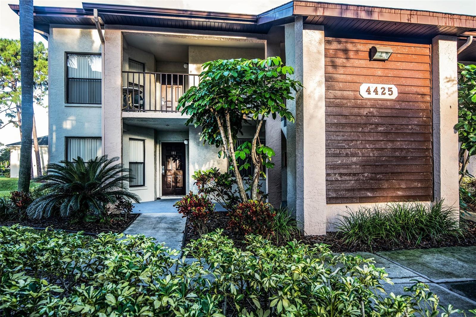 4425 45TH AVE W #101, BRADENTON, FL