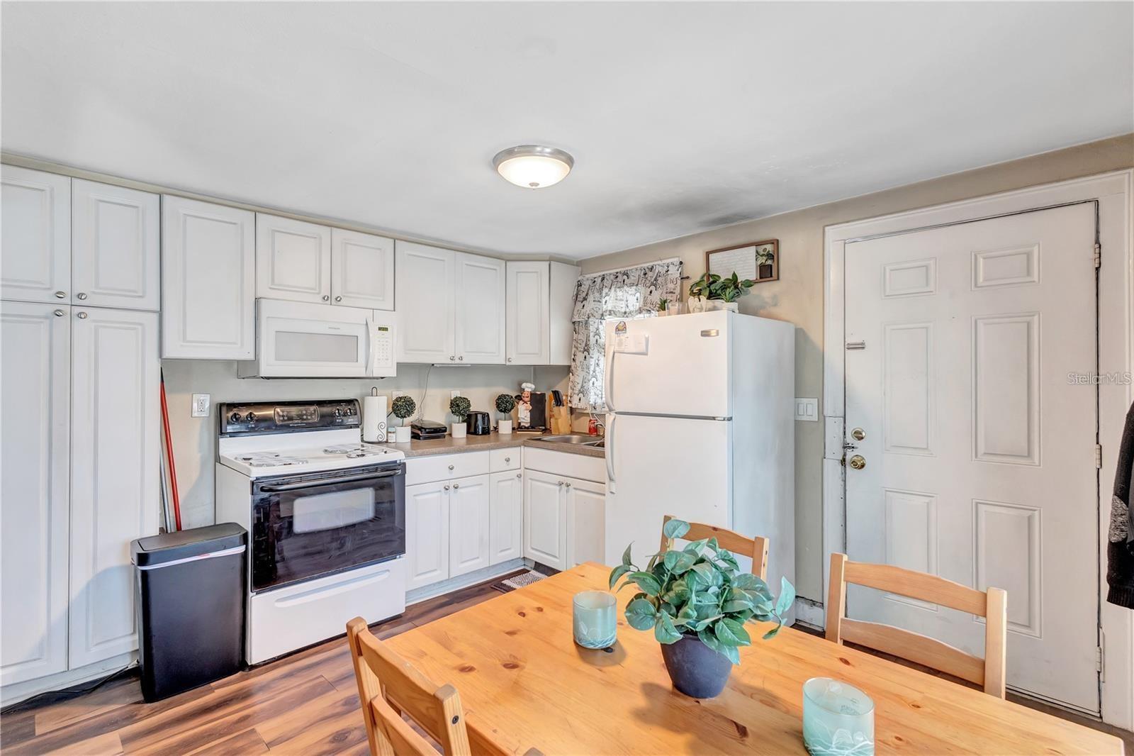 2521 4TH ST S, ST PETERSBURG, FL — photo 10