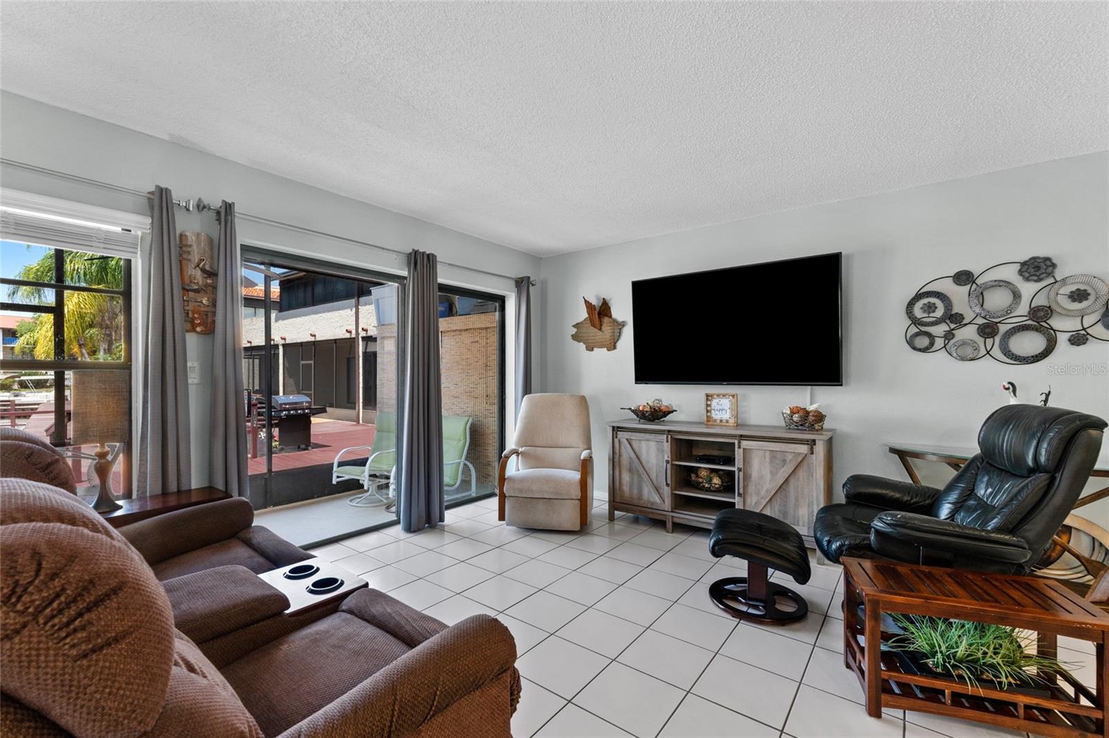 2571 CYPRUS DR #1-101, PALM HARBOR, FL — photo 3