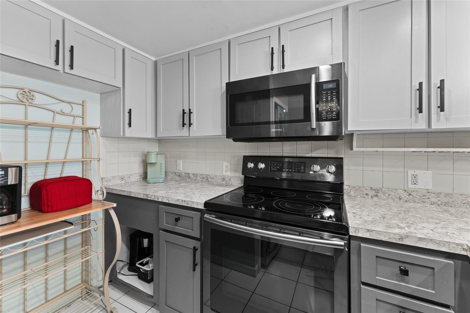 2571 CYPRUS DR #1-101, PALM HARBOR, FL — photo 14