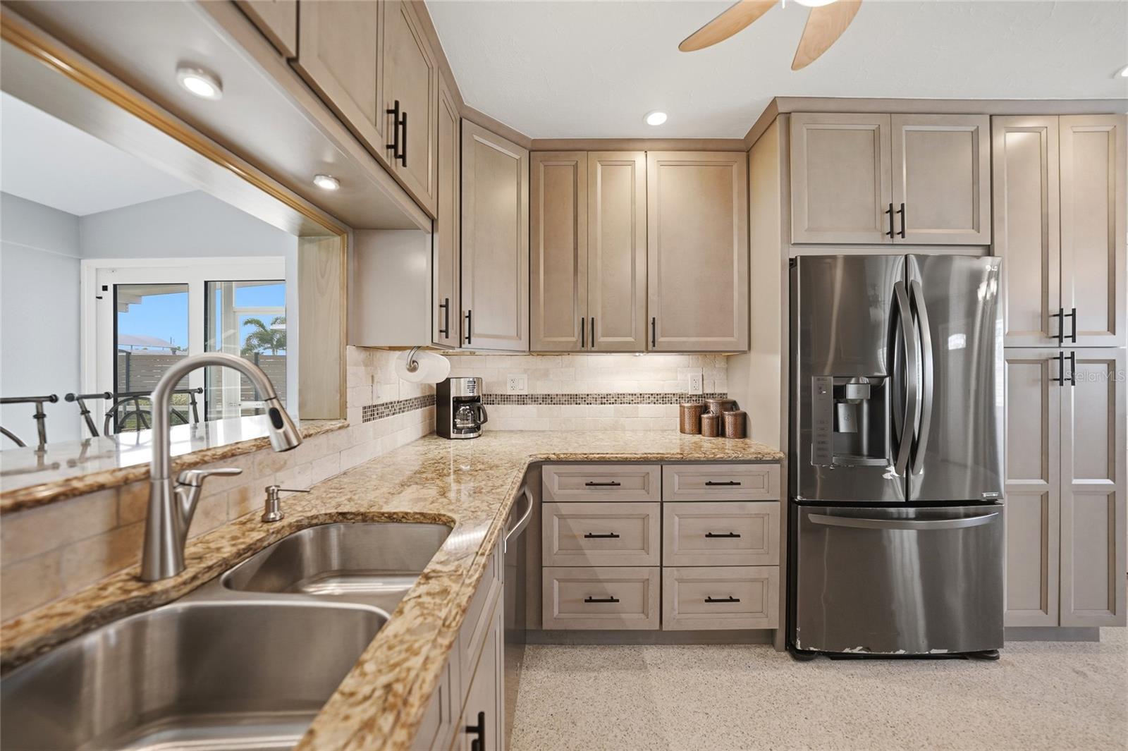 1433 LEMON BAY DR, ENGLEWOOD, FL — photo 12
