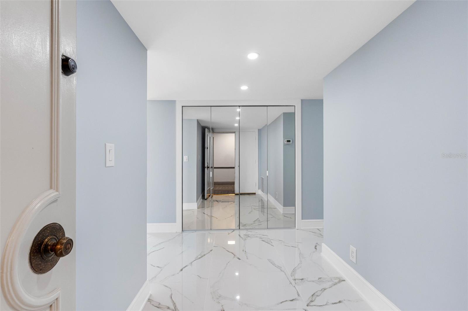 1400 GULF BLVD #409, CLEARWATER BEACH, FL — photo 4