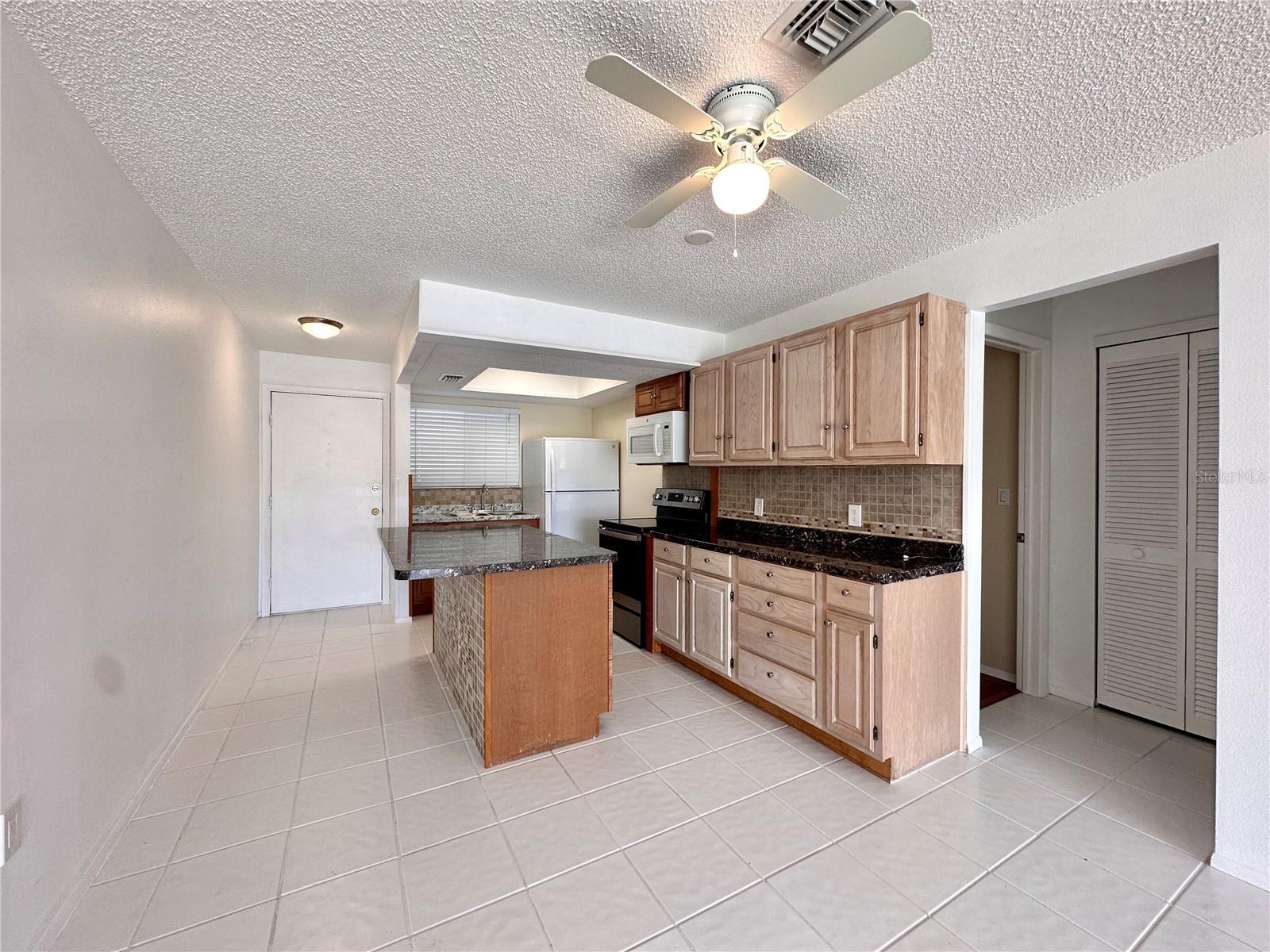 1001 W MARION AVE #9, PUNTA GORDA, FL — photo 3