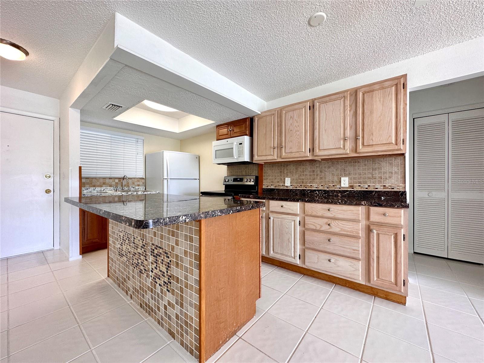 1001 W MARION AVE #9, PUNTA GORDA, FL — photo 4