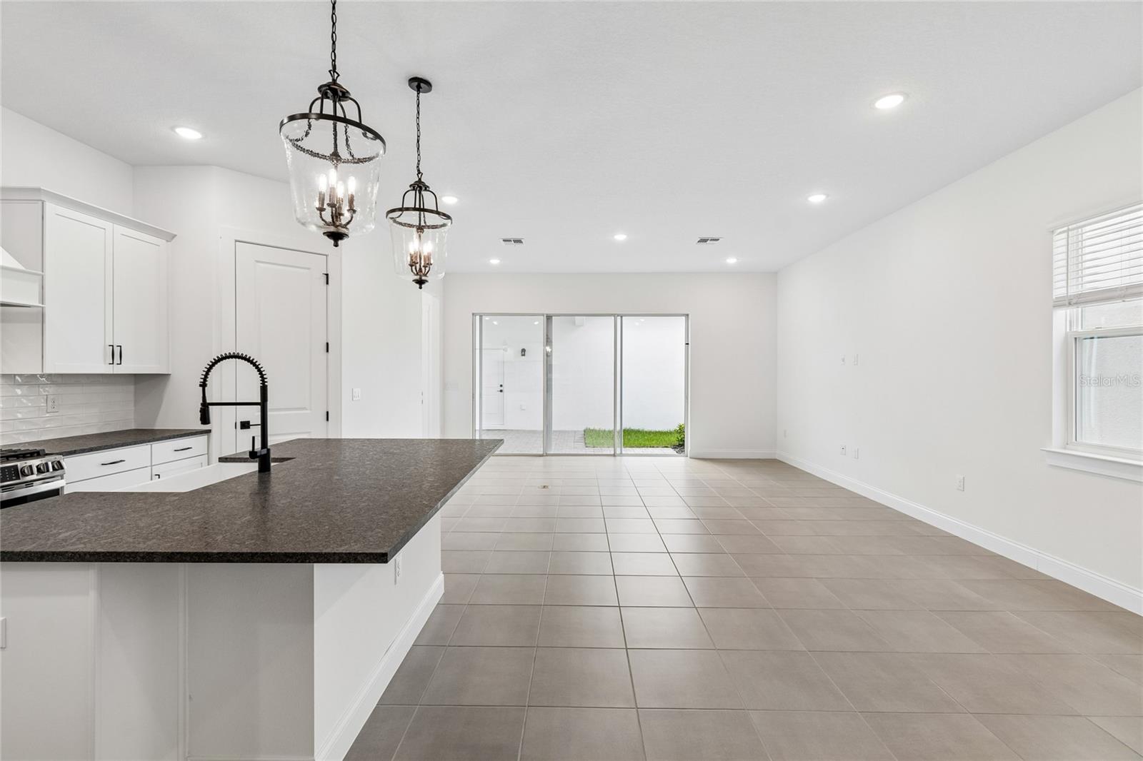 12451 CLEAR SAPPHIRE DR, WINTER GARDEN, FL — photo 6
