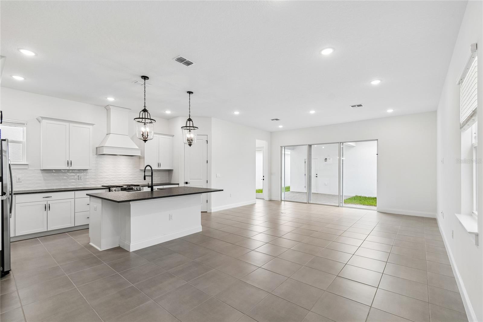 12451 CLEAR SAPPHIRE DR, WINTER GARDEN, FL — photo 7